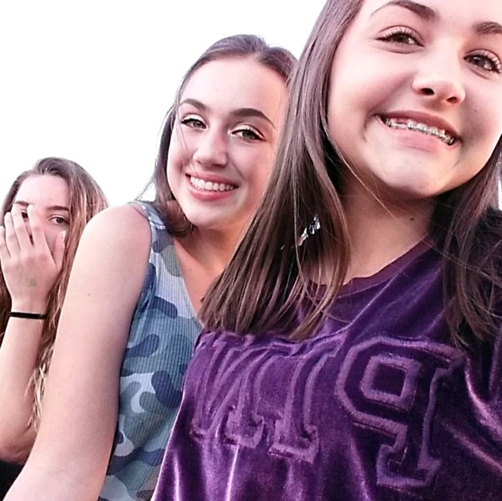 Meet your Posher, Evelyn